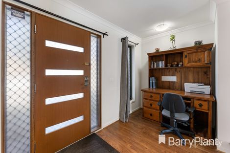 Property photo of 35 Attunga Grove Werribee VIC 3030