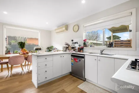 Property photo of 24 Hinton Close Norlane VIC 3214