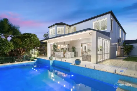 32 Martingale Cct, Clear Island Waters, QLD 4226