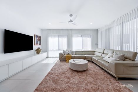 Property photo of 58 Linacre Crescent Carindale QLD 4152