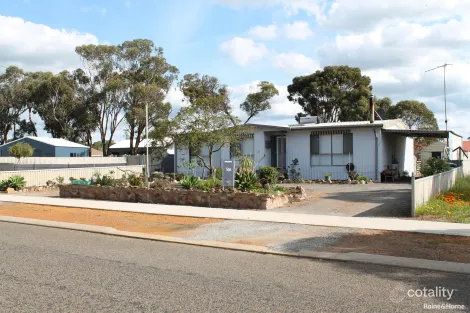 5 Armstrong St, Cranbrook, WA 6321