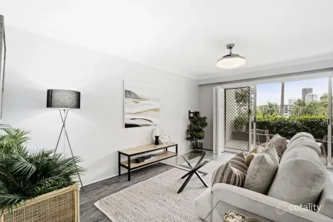 11/22 Jennifer Ave, Runaway Bay, QLD 4216