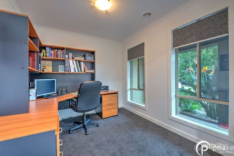 Property photo of 5 Conifer Court Narre Warren South VIC 3805