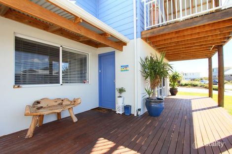 Property photo of 11 Clearview Street Yanchep WA 6035