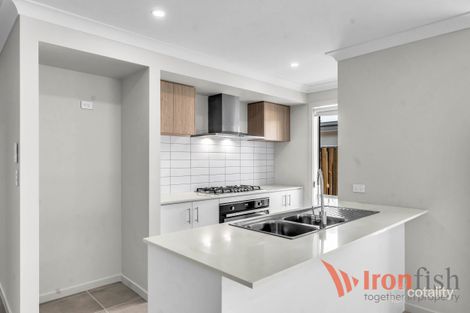 Property photo of 14 Mount Emerald Street Park Ridge QLD 4125