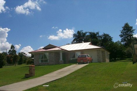 2 Dana Cl, Glass House Mountains, QLD 4518