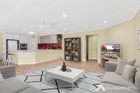 Property photo of 48 Pacific Parade Forest Lake QLD 4078