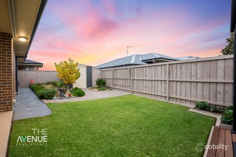 Property photo of 1 Springbrook Boulevard North Kellyville NSW 2155