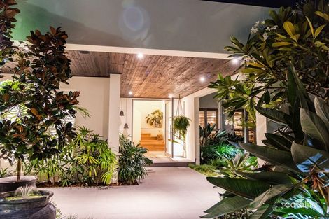 Property photo of 4 Royal Mews Paradise Point QLD 4216