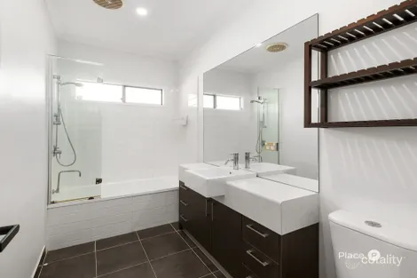 Property photo of 3/23 Thorpe Street Balmoral QLD 4171