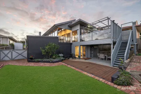 Property photo of 8 Lynden Grove Warrnambool VIC 3280