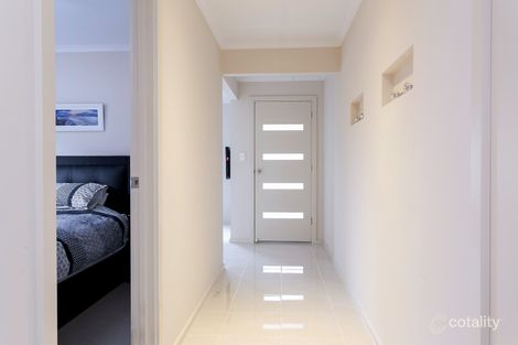 Property photo of 30 The Glenn Morphett Vale SA 5162