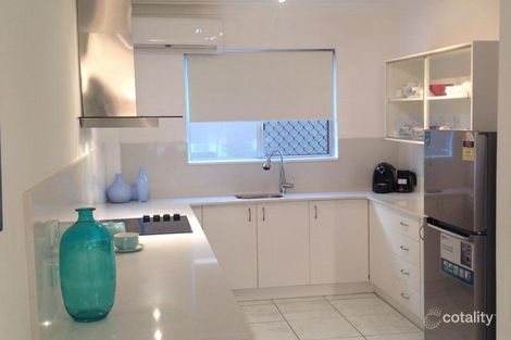 Property photo of 2/33 Middle Street Labrador QLD 4215