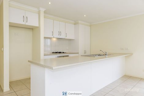 Property photo of 10 Lawrence Road Drouin VIC 3818