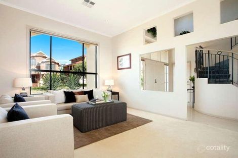 Property photo of 15 Rowanbrae Crescent Bella Vista NSW 2153
