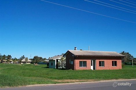 24 Crowtherton St, Bluff Point, WA 6530