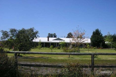 Property photo of 15 Upton Close Oakford WA 6121