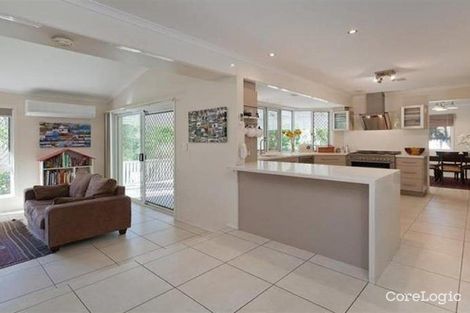 Property photo of 23 Rialanna Street Kenmore QLD 4069