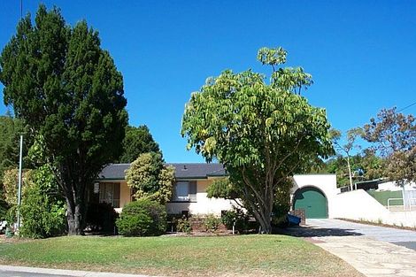 26 Keeley Way, Girrawheen, WA 6064