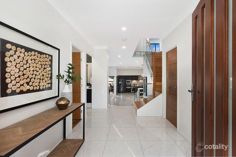 Property photo of 97 Taringa Parade Indooroopilly QLD 4068