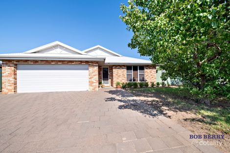 Property photo of 30 Namoi Crescent Dubbo NSW 2830