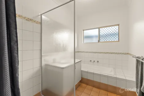 Property photo of 42 Planigale Loop Djugun WA 6725