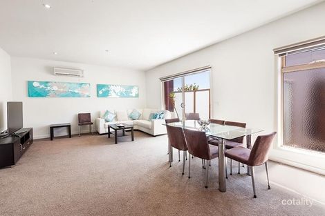 Property photo of 10/101-103 Orrong Crescent Caulfield North VIC 3161