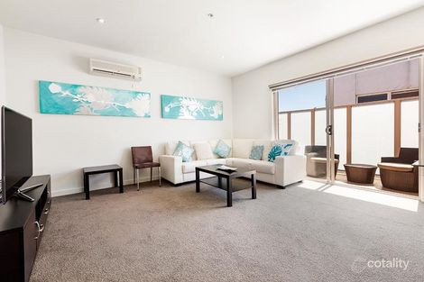 Property photo of 10/101-103 Orrong Crescent Caulfield North VIC 3161