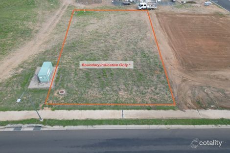 Property photo of 96 Mayfair Drive Emerald QLD 4720