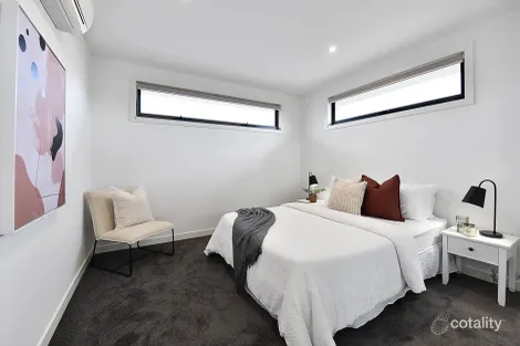 Property photo of 2/39 Arundel Avenue Reservoir VIC 3073