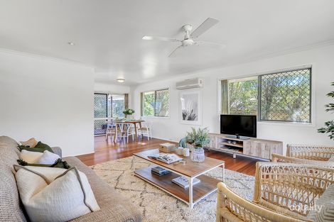 Property photo of 27 Pine Street Flinders View QLD 4305