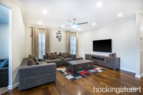 Property photo of 15 Cotchin Close Wollert VIC 3750
