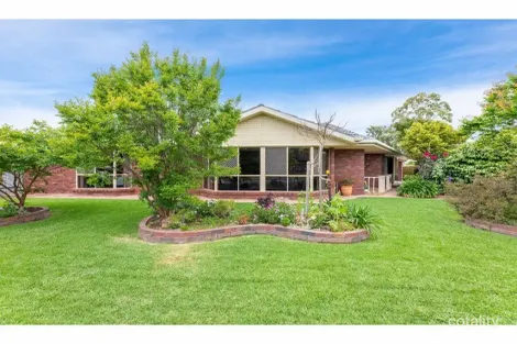 13 Worsley Pl, Lavington, NSW 2641