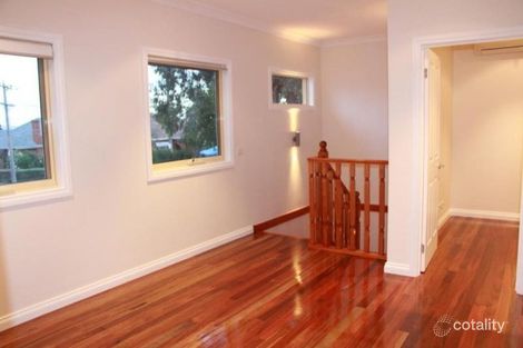 Property photo of 4/9 Storey Road Reservoir VIC 3073