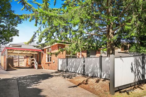 4 Churchill Dr, Mooroolbark, VIC 3138