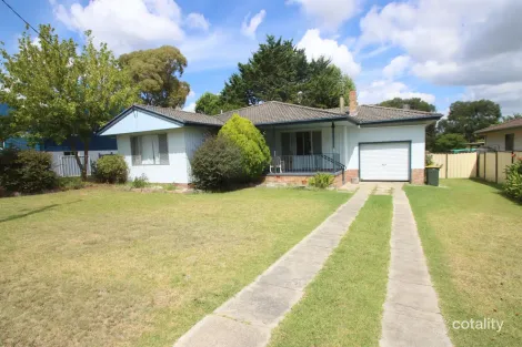 78 Logan St, Tenterfield, NSW 2372