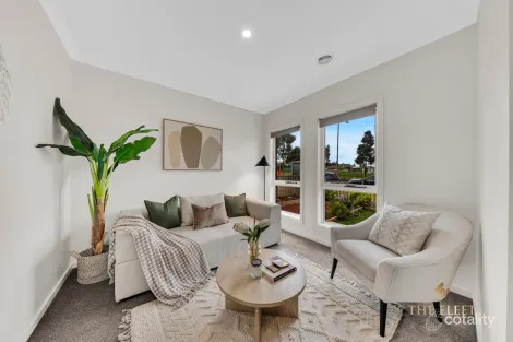 Property photo of 14 Sapling Boulevard Tarneit VIC 3029