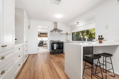 13 Valley View Dr, West Albury, NSW 2640