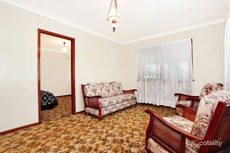 Property photo of 2 Dennis Place Wallsend NSW 2287