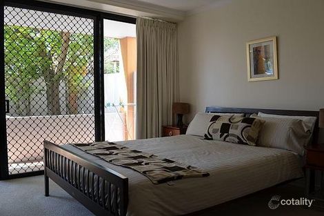 Property photo of 4/2 St Pauls Terrace Spring Hill QLD 4000