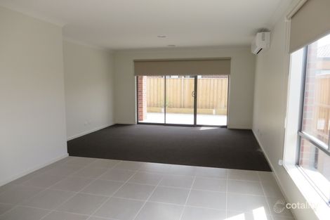 Property photo of 18 Turion Drive Mickleham VIC 3064