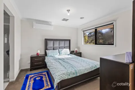Property photo of 28 Flourish Circuit Greenvale VIC 3059