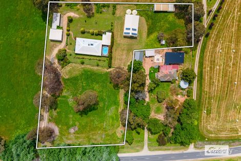 419 Kiewa East Rd, Tangambalanga, VIC 3691