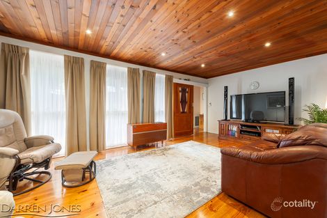 Property photo of 8 Rainham Close Greensborough VIC 3088