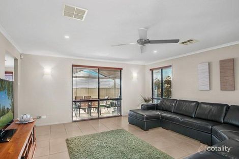 Property photo of 18 Ripon Way Macquarie Hills NSW 2285