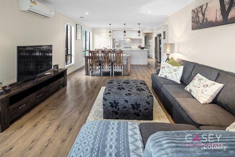 Property photo of 40 Fenway Boulevard Clyde North VIC 3978