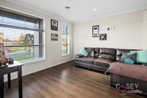 Property photo of 40 Fenway Boulevard Clyde North VIC 3978