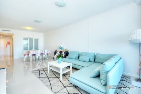 Property photo of 1902/25-31 East Quay Drive Biggera Waters QLD 4216