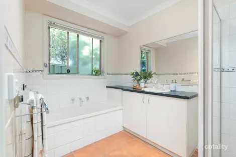 Property photo of 59 Mountain View Drive Lavington NSW 2641