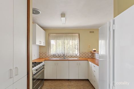 Property photo of 5 Symes Street Kangaroo Flat VIC 3555
